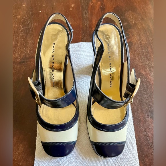 Marc By Marc Jacob’s Patent Leather Sling backs Heel Pumps Blk Cream Size 35 - Picture 13 of 13